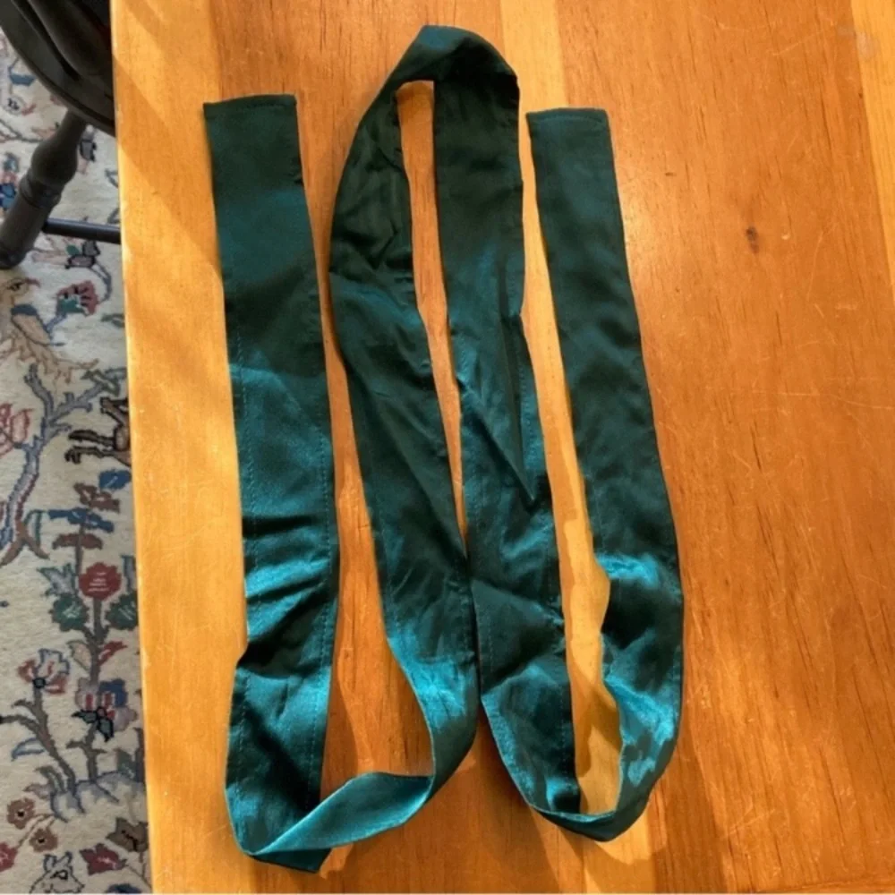 ❌SOLD❌ Banana Republic NEW Muse Silk Maxi Shirtdress in Emerald Green size L - Picture 13 of 17